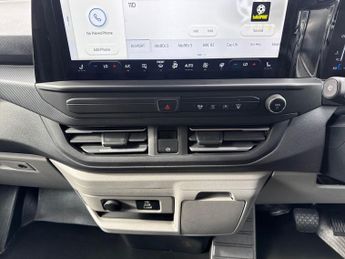 Ford Transit Custom 280 SWB 2.0 Tdci Limited 136PS Auto