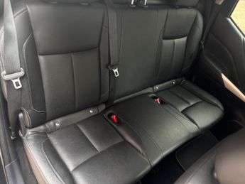 Nissan Navara Double Cab Pick Up Tekna 2.3dCi 190 TT 4WD Auto