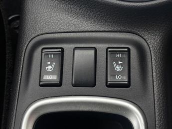 Nissan Navara Double Cab Pick Up Tekna 2.3dCi 190 TT 4WD Auto