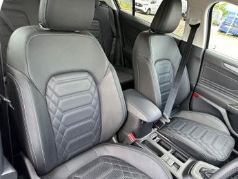 Ford Focus 5Dr Active X 1.0 MHEV 155PS Auto