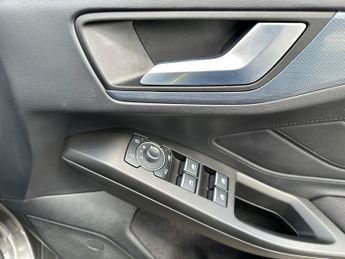 Ford Focus 5Dr Active X 1.0 MHEV 155PS Auto