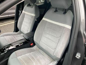 Citroen C4 50kWh e-series Auto 5dr (7.4kW Charger)
