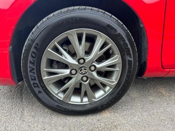 Toyota Yaris 1.5 VVT-h Icon E-CVT Euro 6 (s/s) 5dr