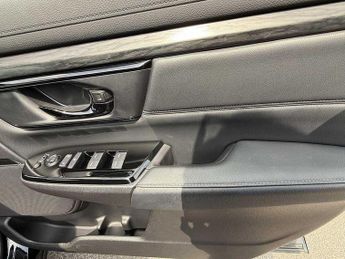 Honda CR-V 2.0 i-MMD Hybrid Sport Line 2WD 5dr eCVT
