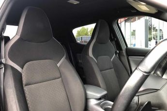 Nissan Juke 1.0 DiG-T N-Connecta 5dr DCT