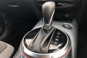 Nissan Juke 1.0 DiG-T N-Connecta 5dr DCT