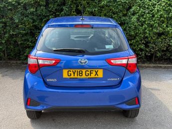 Toyota Yaris 1.5 VVT-h Icon Tech E-CVT Euro 6 (s/s) 5dr