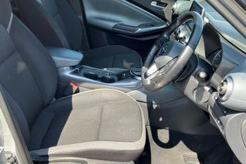 Nissan Juke 1.0 DiG-T N-Connecta 5dr DCT