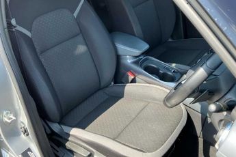 Nissan Juke 1.0 DiG-T N-Connecta 5dr DCT