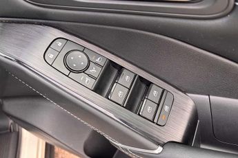 Nissan Qashqai 1.5 E-Power N-Connecta 5dr Auto with Glass Roof