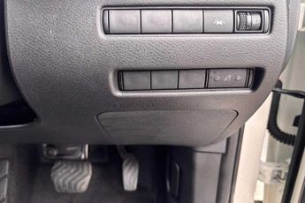 Nissan Qashqai 1.5 E-Power N-Connecta 5dr Auto with Glass Roof