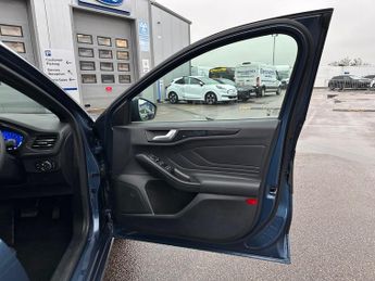 Ford Focus 5Dr ST-Line X 1.0 125PS Auto