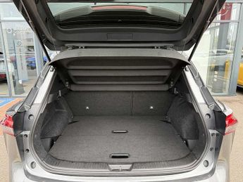 Nissan Qashqai 1.5 e-POWER (190ps) N-Connecta [Glass Roof]