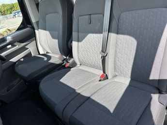 Ford Transit Custom 320 SWB Limited 65kWh 100kw / 136PS Auto