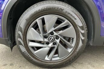 Nissan Qashqai 1.3 DiG-T MH 158 Acenta Premium 5dr Xtronic