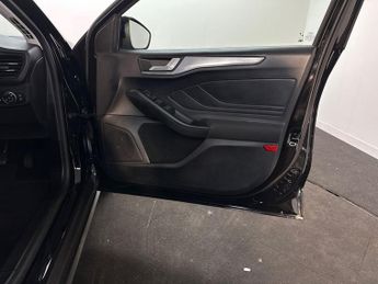 Ford Focus 5Dr Titanium 1.0 MHEV 125PS Auto