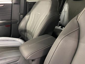 Ford Kuga 2.5 FHEV (190PS) Automatic Vignale 5dr.