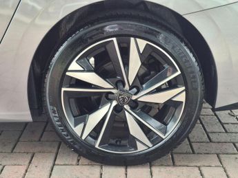 Peugeot 308 1.2 PureTech Allure EAT Euro 6 (s/s) 5dr