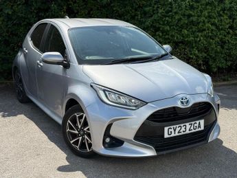 Toyota Yaris 1.5 VVT-h Design E-CVT Euro 6 (s/s) 5dr