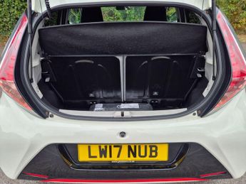 Toyota AYGO 1.0 VVT-i x-press x-shift Euro 6 5dr