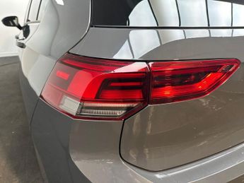 Volkswagen Golf VW  5Dr R Line 1.5 Hybrid Auto