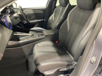 Peugeot 308 1.2 PureTech (130PS) Automatic Allure 5dr.