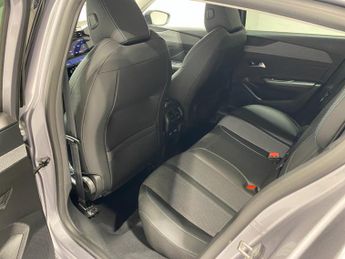 Peugeot 308 1.2 PureTech (130PS) Automatic Allure 5dr.