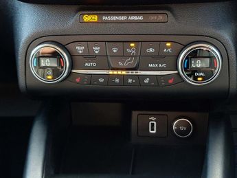 Ford Focus Vignale 1.5 EcoBoost 182 5dr Auto