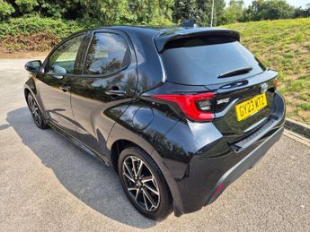 Toyota Yaris 1.5 VVT-h Design E-CVT Euro 6 (s/s) 5dr