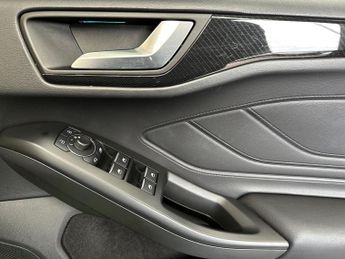 Ford Focus 5Dr ST 2.3 280PS Auto