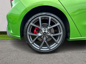 Ford Focus 5Dr ST 2.3 280PS Auto