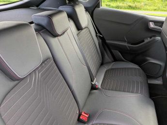 Ford Puma Vivid Ruby Edition 1.0L EcoBoost 125PS 7 Speed Automatic 5 Door