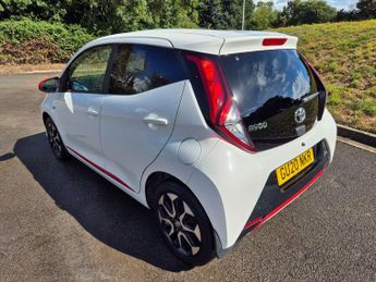 Toyota AYGO 1.0 VVT-i x-trend x-shift Euro 6 5dr