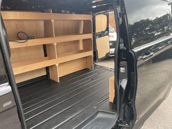 Ford Transit Custom 320 65kWh Limited Auto L1 H1 5dr