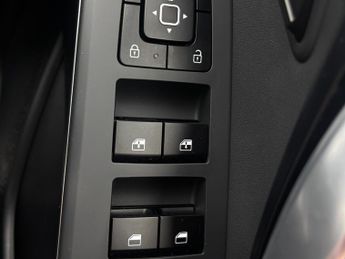 Kia Niro 1.6 GDi PHEV 4 5dr DCT