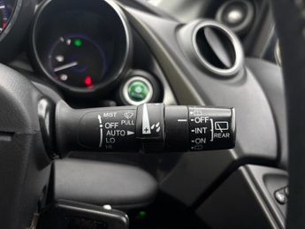Honda Civic 1.8 i-VTEC SR 5dr Auto