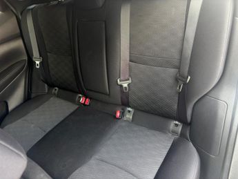 Nissan Qashqai 1.6 dCi N-Connecta 5dr Xtronic
