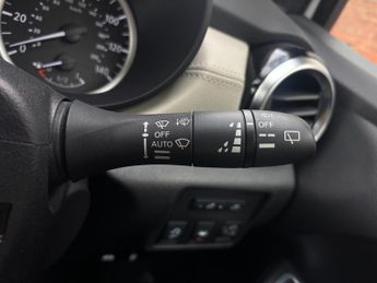 Nissan Micra 1.0 IG-T 92 Tekna 5dr CVT