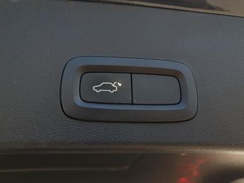 Volvo XC40 1.5 T3 [163] R DESIGN 5dr Geartronic