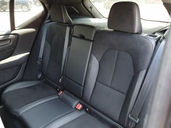 Volvo XC40 1.5 T3 [163] R DESIGN 5dr Geartronic