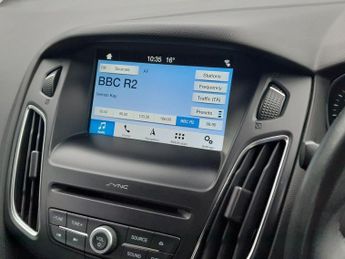 Ford Focus 1.0 EcoBoost 125 Titanium 5dr Auto