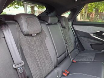 Peugeot 3008 73kWh GT Auto 5dr