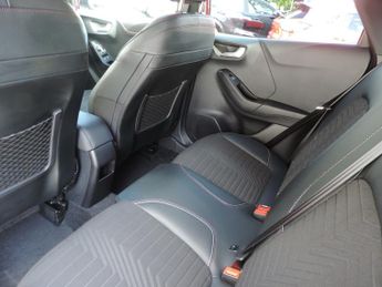 Ford Puma 1.0 EcoBoost Hybrid mHEV 155 Vivid Ruby Ed 5dr DCT