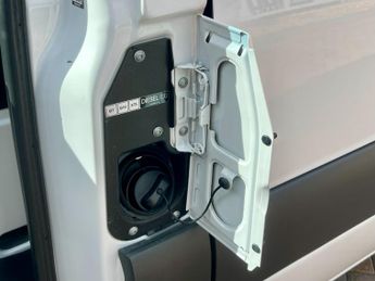 Mercedes-Benz Sprinter 315 CDI 150 L2H2 PREMIUM 9G-TRONIC MWB HIGH ROOF FWD AUTO  (2161