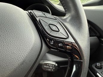 Toyota CHR 2.0 VVT-h Design CVT Euro 6 (s/s) 5dr