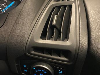 Ford Focus 1.5T EcoBoost ST-Line Auto Euro 6 (s/s) 5dr