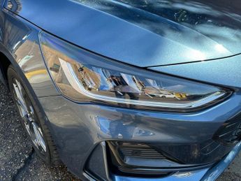 Ford Focus 5Dr ST-Line 1.0 MHEV 155PS Auto