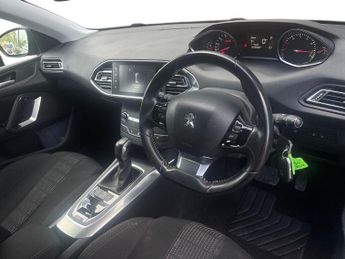Peugeot 308 1.2 PureTech 130 Allure 5dr EAT6