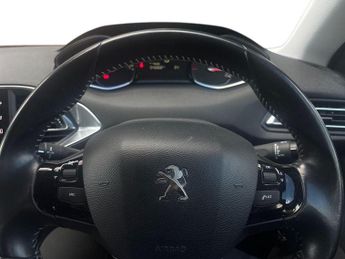 Peugeot 308 1.2 PureTech 130 Allure 5dr EAT6