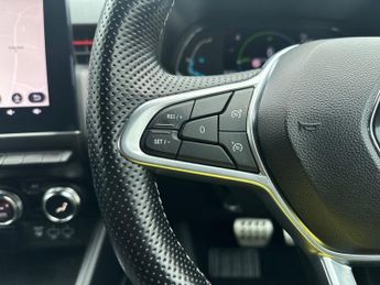 Renault Clio 5Dr RS Line 1.6 Hybrid Auto